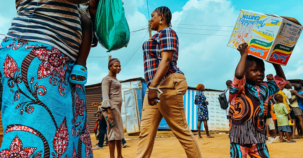 The Colors of Life in Mahmutlar: Daily Routines and Neighborhood Atmosphere