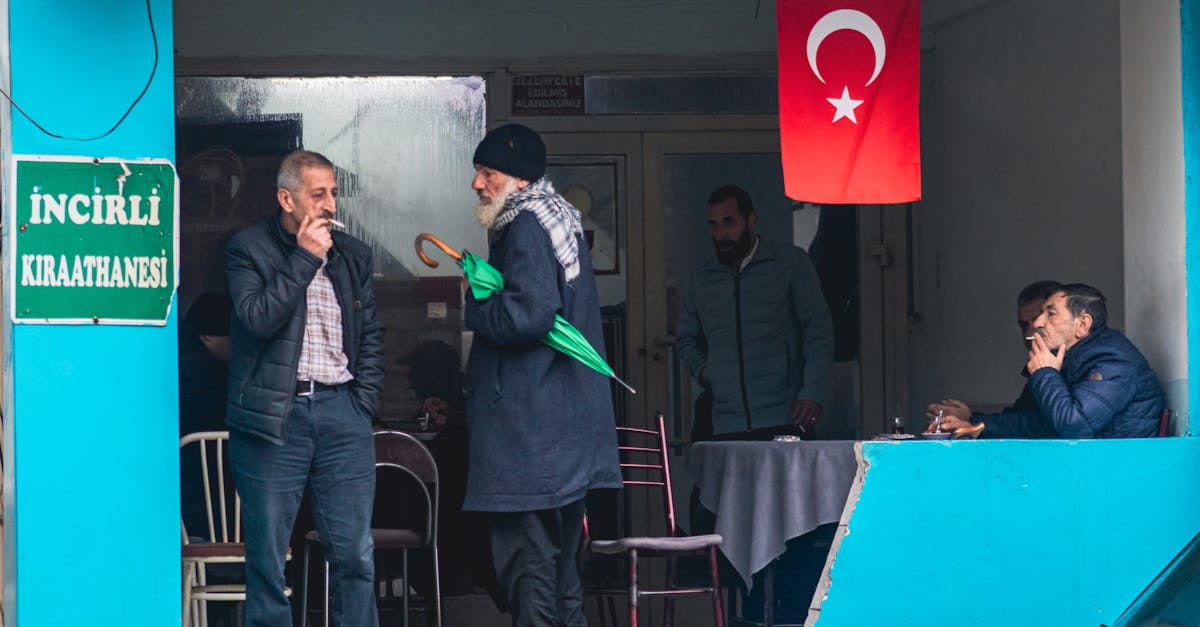 Жизнь в районах Алании: от уличных прогулок до кафе — тёплые повседневные ритуалы