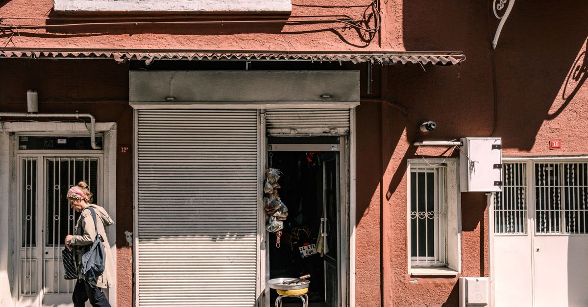 Жизнь в кварталах Аланьи: улицы, люди и ежедневные рутинные дела